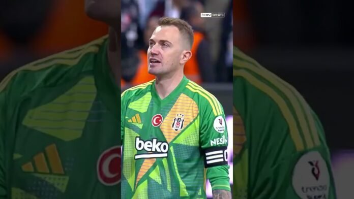 besiktas-galibiyeti-teknik-direktor-ole-gunnar-solskjaer-ve-kaptan-mert-gunok-onderliginde-kutladi-9K3I4Amj.jpg