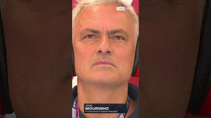 fenerbahce-teknik-direktoru-jose-mourinho-antrenman-seansini-ferrari-garajinda-takip-ediyor-yGPg4che.jpg