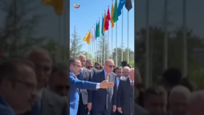 erdogan-ve-devlet-bahcelinin-katildigi-torende-polisler-kumanyadan-zehirlendi-iddiasi-shorts-Uevy286M.jpg